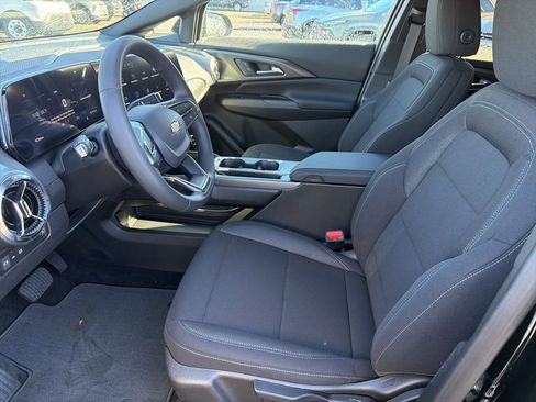 New 2026 Chevrolet Equinox EV LT image 16