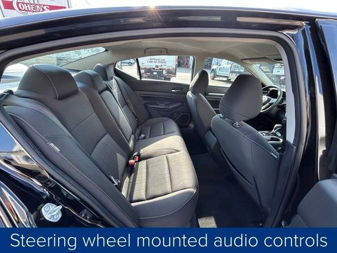 Used 2022 Nissan Altima 2.5 SV image 20