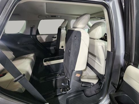 Used 2024 Nissan Pathfinder SL w/ SL Premium Package image 38