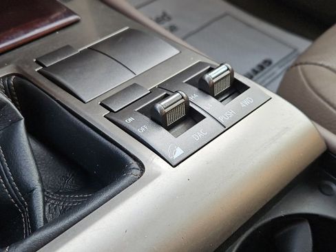 Used 2018 Lexus GX 460 image 42