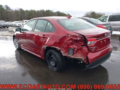 Used 2026 Toyota Corolla LE image 4