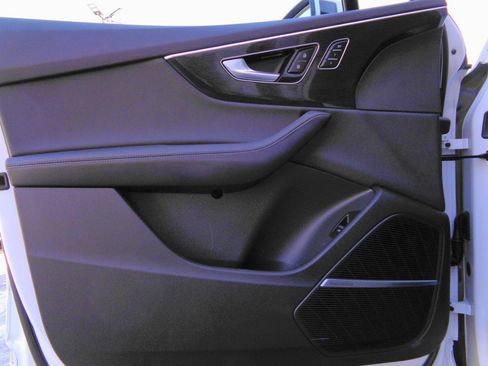 Used 2023 Audi Q7 3.0T Premium Plus w/ Premium Plus Package image 16