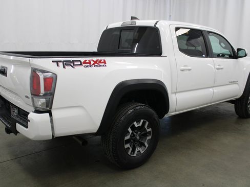 Used 2021 Toyota Tacoma TRD Off-Road w/ Technology Package image 5