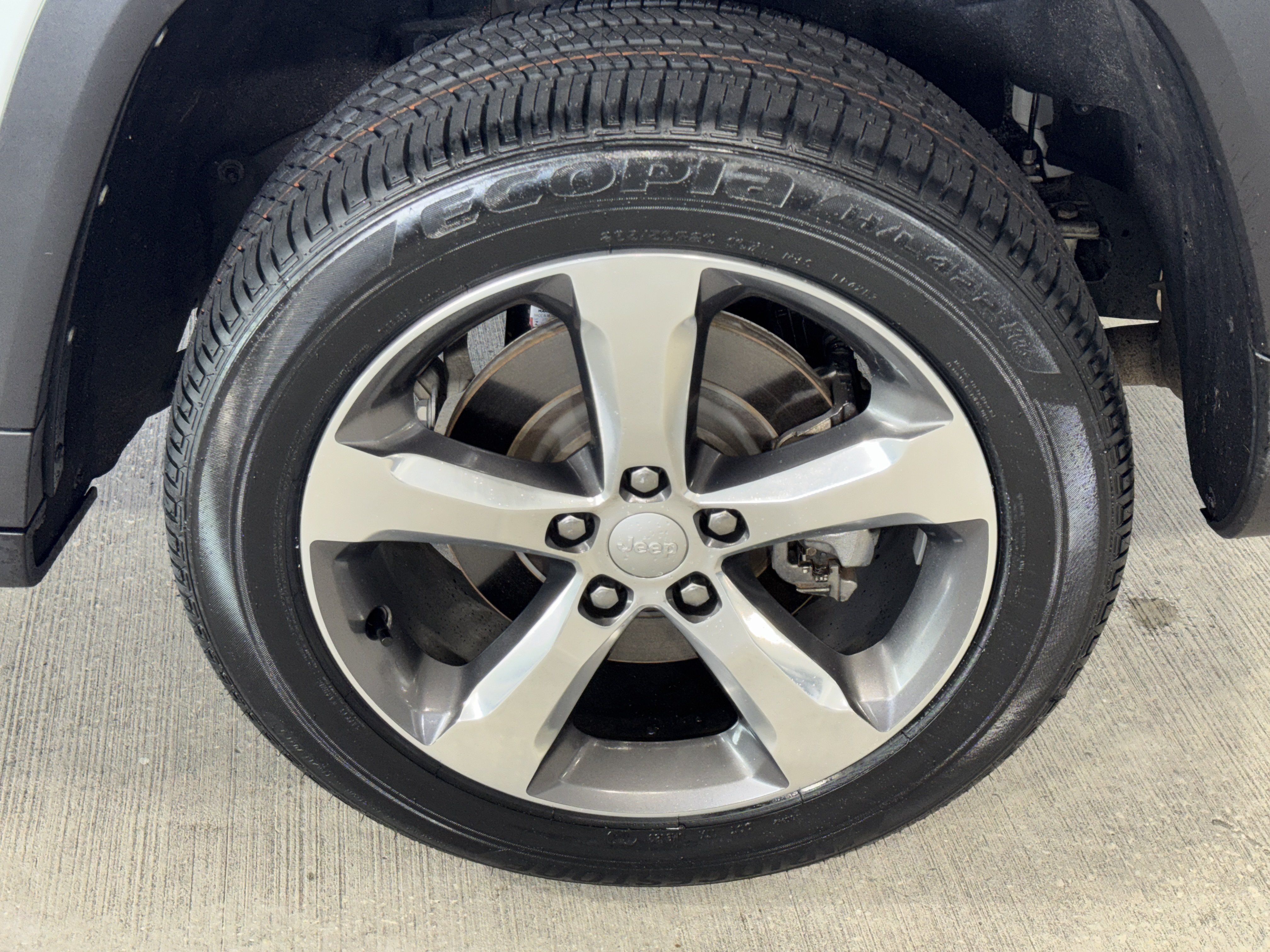 Used 2022 Jeep Grand Cherokee L Limited RWD image 38