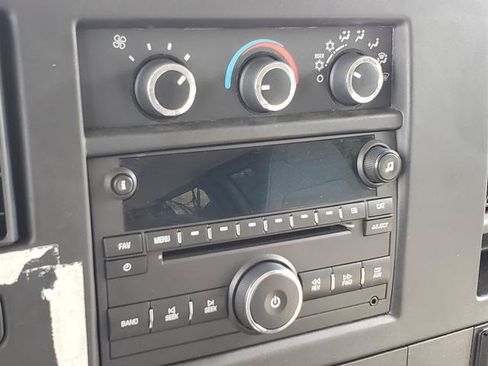 Used 2016 Chevrolet Express 3500 LT w/ LT Preferred Equipment Group RWD image 20