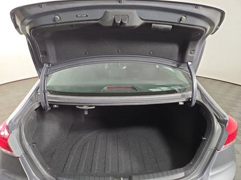 Used 2018 Hyundai Elantra SEL w/ Cargo Package image 30