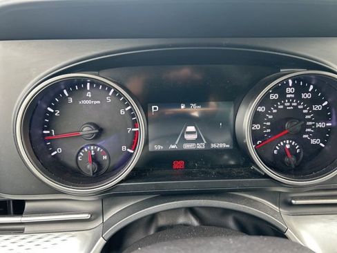 Certified 2024 Kia Carnival LX image 2