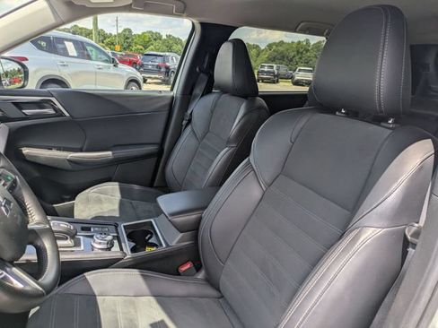 Used 2024 Mitsubishi Outlander SE AWD/4WD image 15