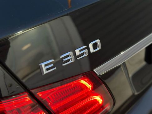 Used 2016 Mercedes-Benz E 350 4MATIC Sedan image 31