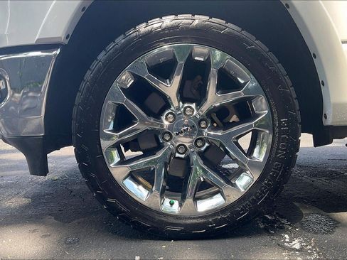 Used 2021 RAM 1500 Limited AWD/4WD image 9