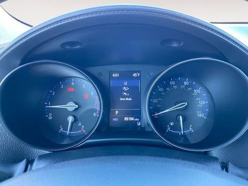 Used 2021 Toyota C-HR LE image 21