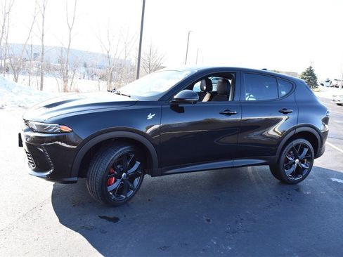 Used 2024 Dodge Hornet GT Plus w/ Track Pack image 9