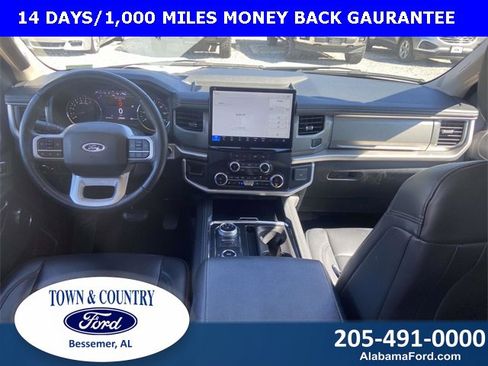 Certified 2024 Ford Expedition XLT image 11