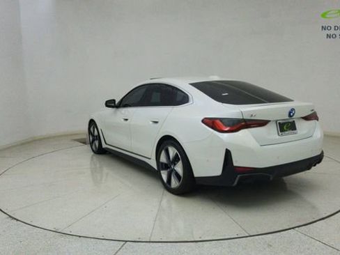Used 2025 BMW i4 eDrive40 w/ Premium Package RWD image 69