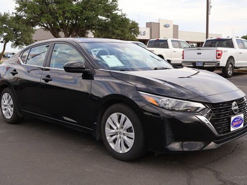Used 2024 Nissan Sentra S FWD image 11