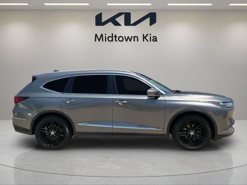 Used 2022 Acura MDX SH-AWD w/ Advance Package image 2