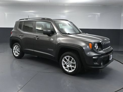 Used 2021 Jeep Renegade Latitude w/ Convenience Group AWD/4WD image 1
