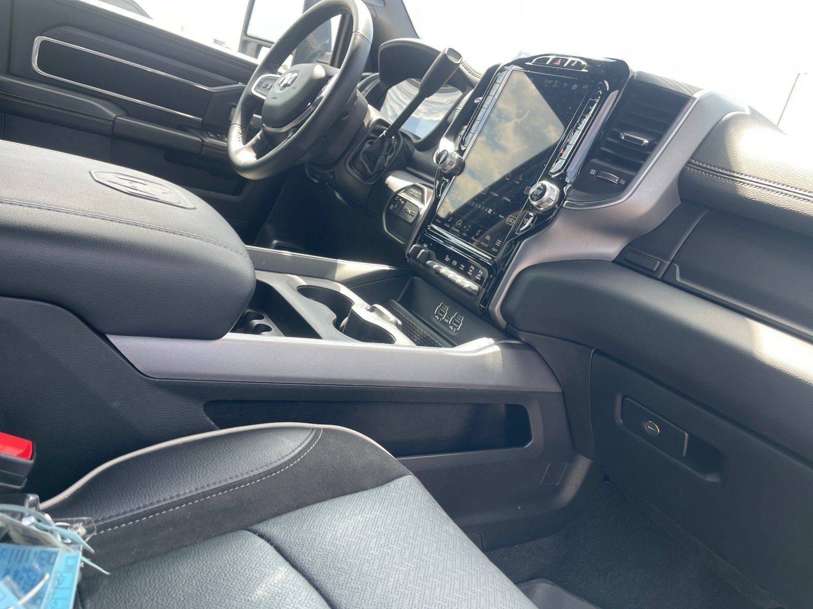 Used 2023 RAM 3500 Laramie w/ Night Edition AWD/4WD image 17