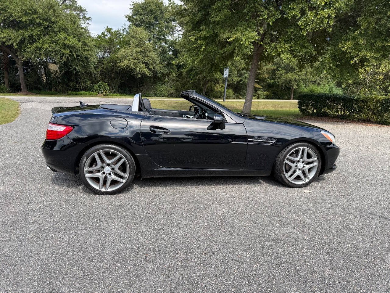 Used 2014 Mercedes-Benz SLK 250 image 7