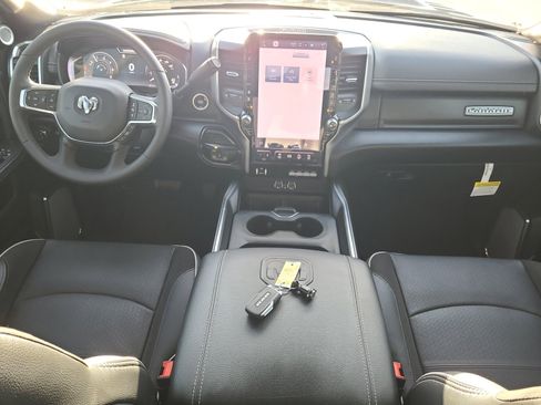 Used 2025 RAM 3500 Laramie image 15