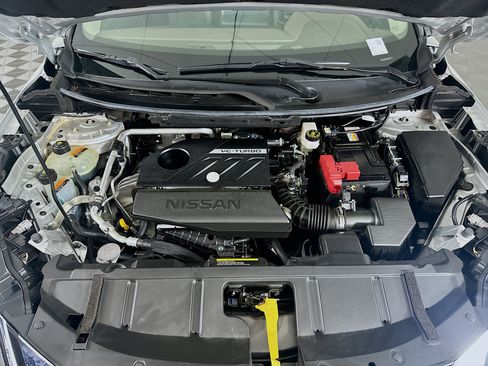 Used 2023 Nissan Rogue SV FWD image 32