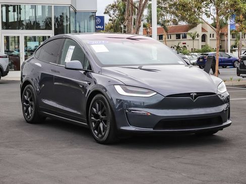 Used 2023 Tesla Model X AWD/4WD image 3