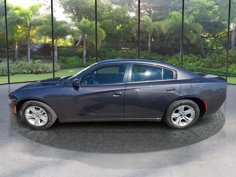 Used 2022 Dodge Charger SXT RWD image 6