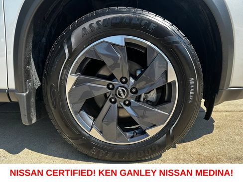 Certified 2024 Nissan Rogue SV w/ SV Premium Package AWD/4WD image 21