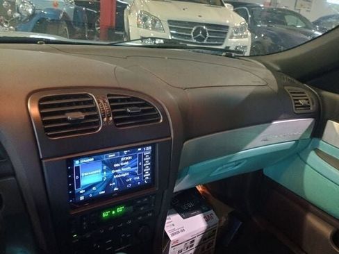 Used 2002 Ford Thunderbird Deluxe image 9