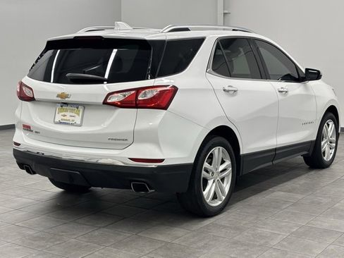 Used 2020 Chevrolet Equinox Premier image 2