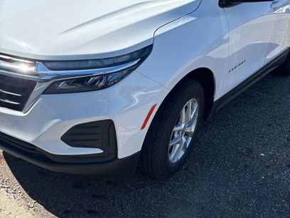 Used 2023 Chevrolet Equinox LS w/ LS Convenience Package
