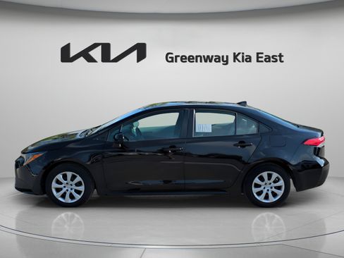 Used 2024 Toyota Corolla LE FWD image 6