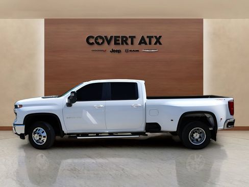 Used 2025 Chevrolet Silverado 3500 LT w/ Safety Package AWD/4WD image 2