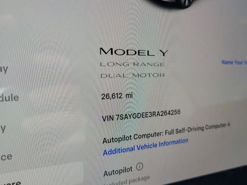 Used 2024 Tesla Model Y Long Range image 16