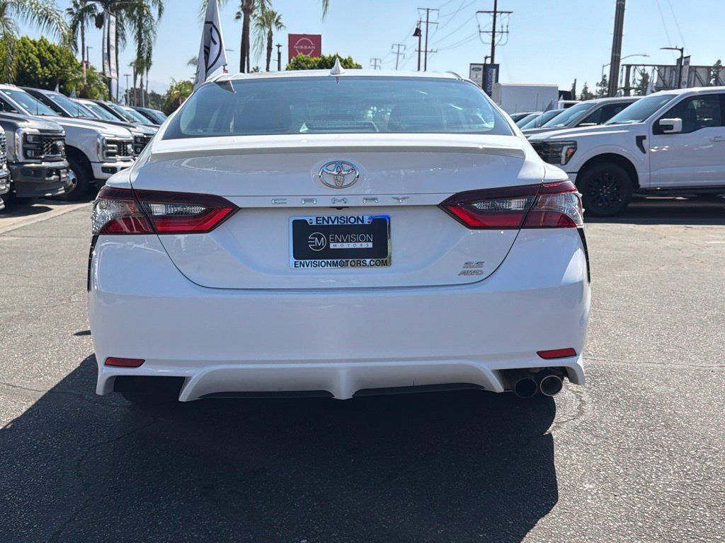 Used 2024 Toyota Camry SE AWD/4WD image 11