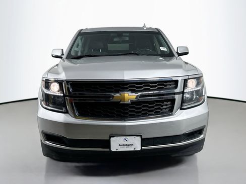 Used 2019 Chevrolet Suburban LS image 2