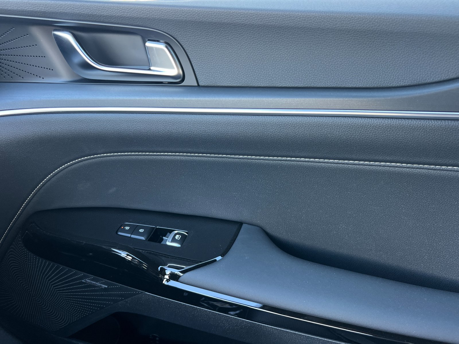 New 2026 Kia K5 GT-Line w/ GT-Line Premium Package FWD image 17