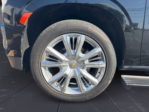 Used 2023 Chevrolet Tahoe High Country w/ Advanced Technology Package AWD/4WD image 14