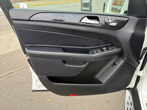 Used 2017 Mercedes-Benz GLS 450 4MATIC image 40