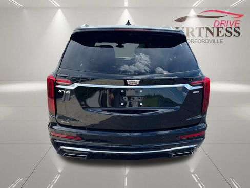 Certified 2023 Cadillac XT6 Premium Luxury AWD/4WD image 7