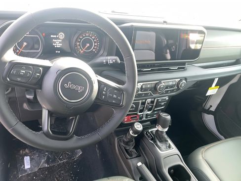 New 2026 Jeep Gladiator Mojave AWD/4WD image 14