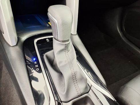 Used 2023 Toyota Corolla Cross XLE w/ Convenience Package image 23