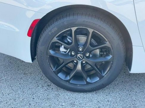 New 2026 Chrysler Pacifica Limited w/ S Appearance Package image 4