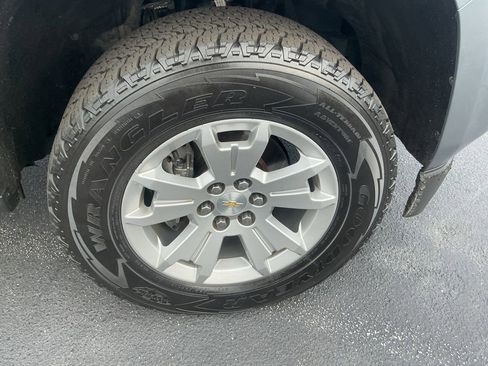 Used 2020 Chevrolet Colorado LT w/ Safety Package image 22