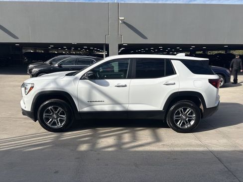 Used 2025 GMC Terrain Elevation image 9