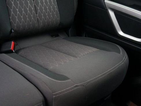 Used 2024 Nissan Titan SV w/ SV Convenience Package image 64