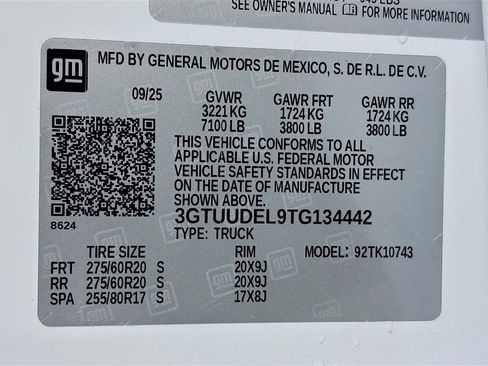 New 2026 GMC Sierra 1500 SLT w/ SLT Premium Plus Package AWD/4WD image 33