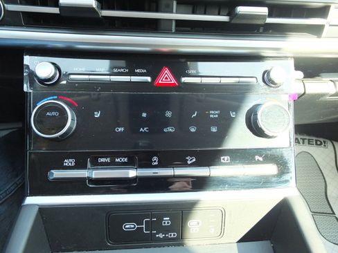 Used 2025 Hyundai Santa Fe SEL image 27