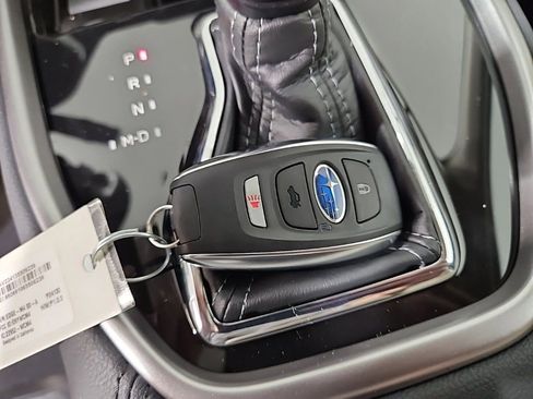 Used 2025 Subaru Outback Limited image 31