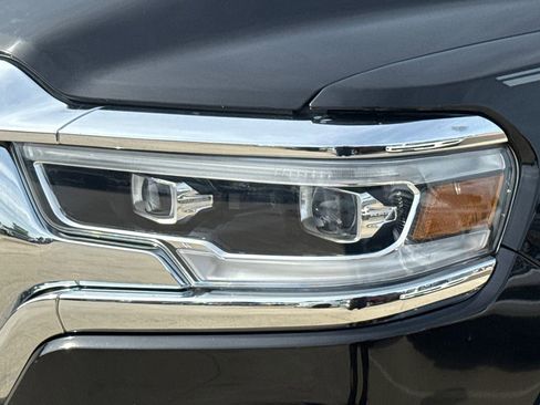 Used 2022 RAM 1500 Limited w/ Body Color Bumper Group AWD/4WD image 4